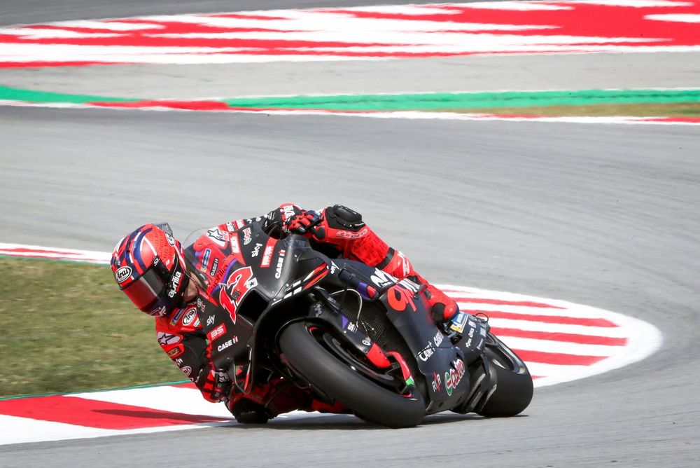 Maverick Vi&ntilde;ales, Aprilia Racing Team