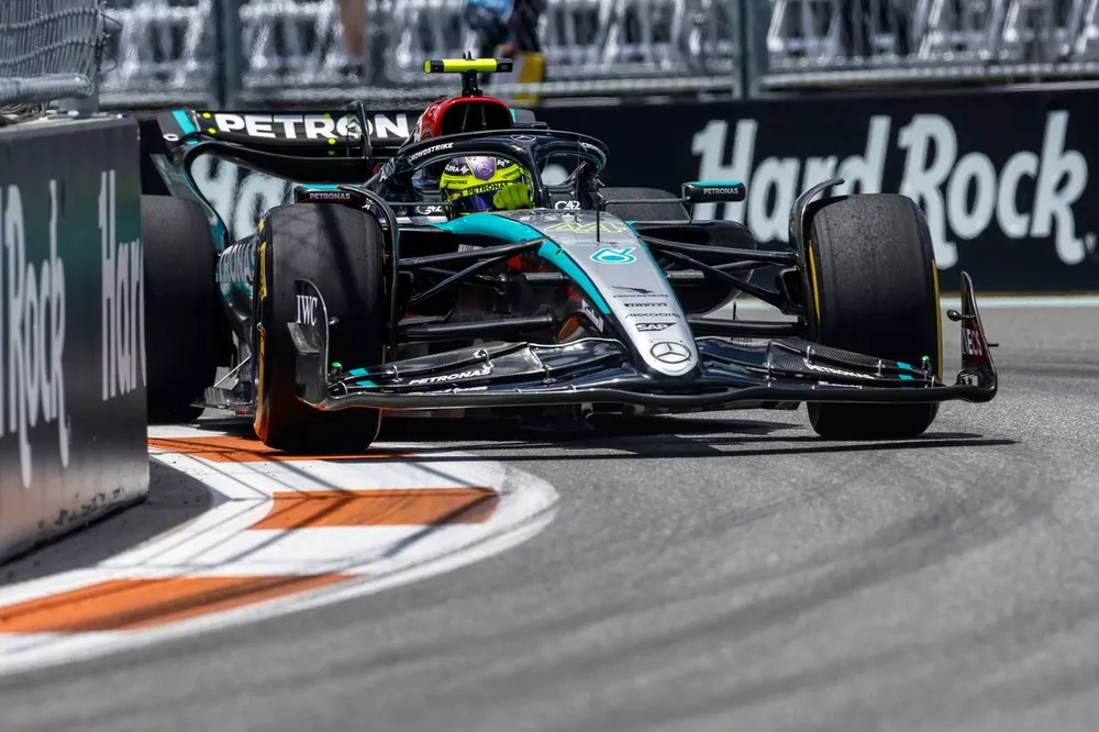 Lewis Hamilton, Mercedes F1 W15 