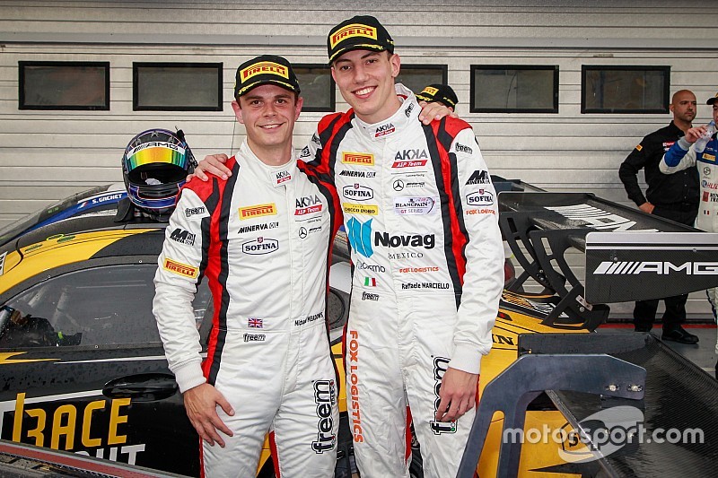Nurburgring, Libere 2: la Mercedes dell'AKKA ASP risponde presente con Marciello e Meadows