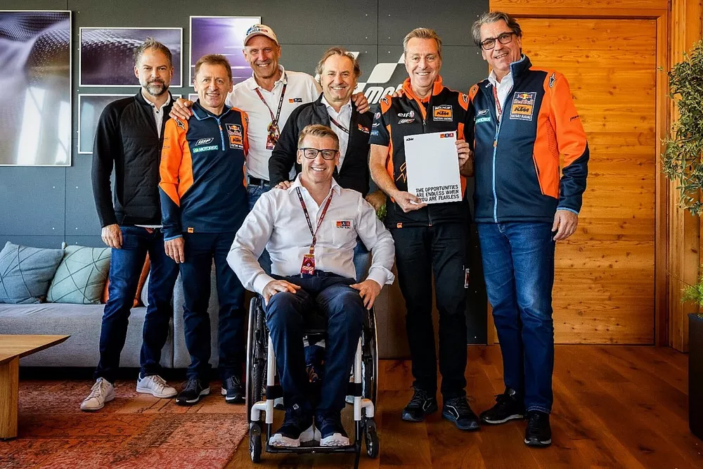 Jens Hainbach, Mike Leitner, Heinz Kinigadner, Pit Beirer, Hubert Trunkenpolz, Herv&eacute; Poncharal et Stefan Pierer