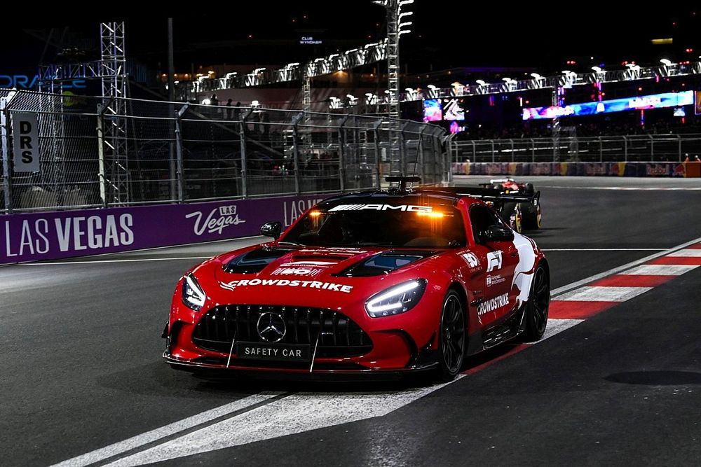 The Mercedes AMG Safety Car the field