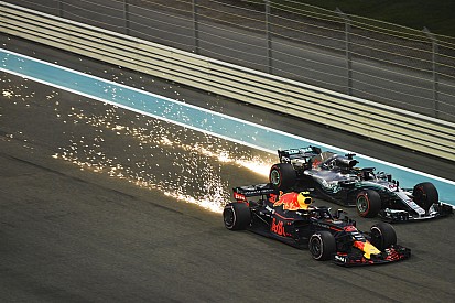 Verstappen: "Vettel, Alonso, Ricciardo o yo seríamos campeones fácilmente con el Mercedes"