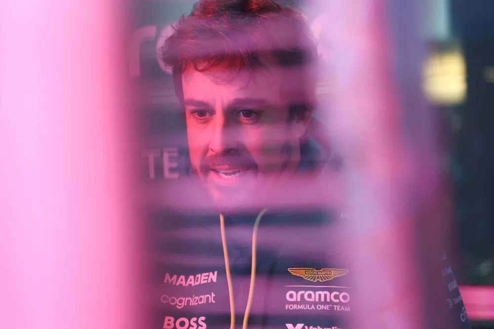 Fernando Alonso, Aston Martin Racing