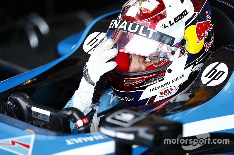 Red Bull, Singapur'da Buemi ile görüşecek