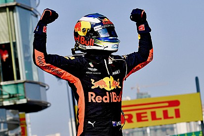 Çin GP: Güvenlik aracı yarışı karıştırdı, Ricciardo kazandı!