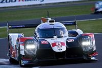 Nato przedzielił Toyoty