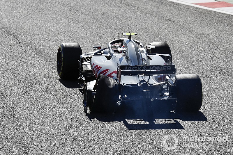 Haas siempre estuvo con el viento en