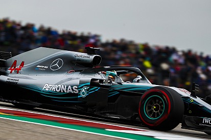 Mercedes cambia las bombas de agua de ambos coches tras encontrar problemas