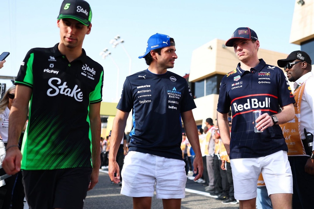 F1 - Sainz comenta pressão em ser companheiro de equipe de Verstappen: "Sei que consigo lidar"