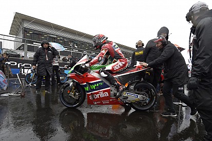 Vélemény: „Silverstone-nak nincs ürügye a MotoGP verseny lefújására”