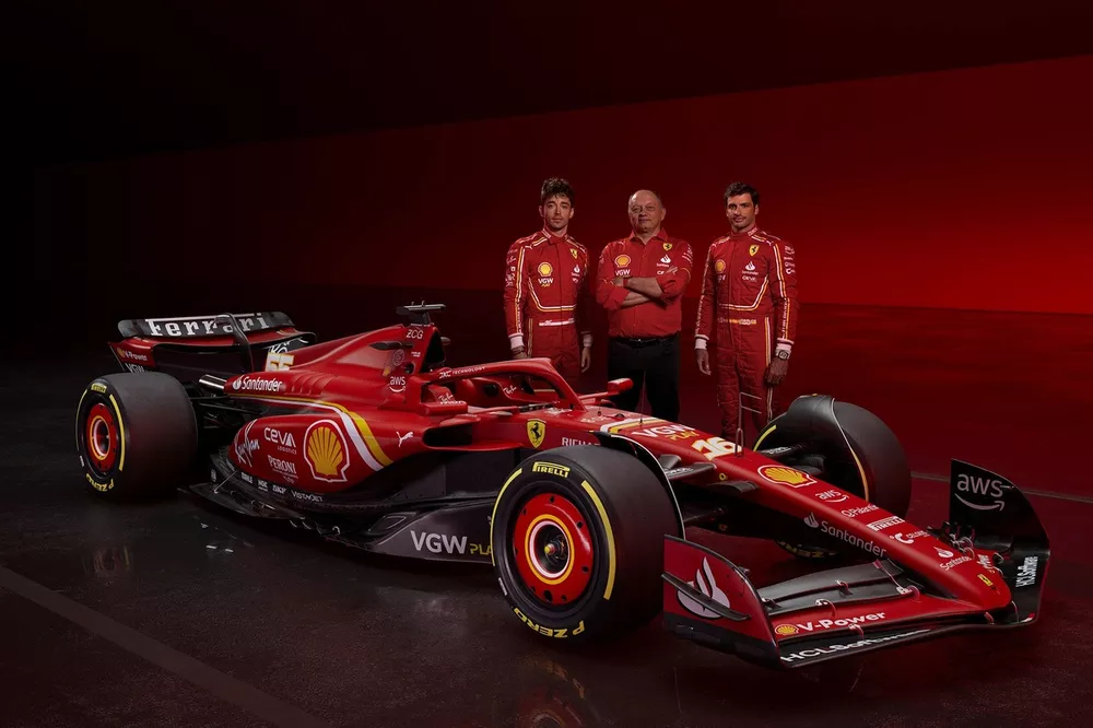 Charles Leclerc, Frederic Vasseur, Team Principal and General Manager, Scuderia Ferrari, Carlos Sainz, Ferrari