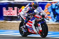 Oliveira har&iacute;a un cambio en pistas h&uacute;medas en la regla de presiones de MotoGP