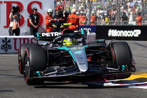 Mercedes F1 se equivoc&oacute; "con los mensajes" a Hamilton en M&oacute;naco