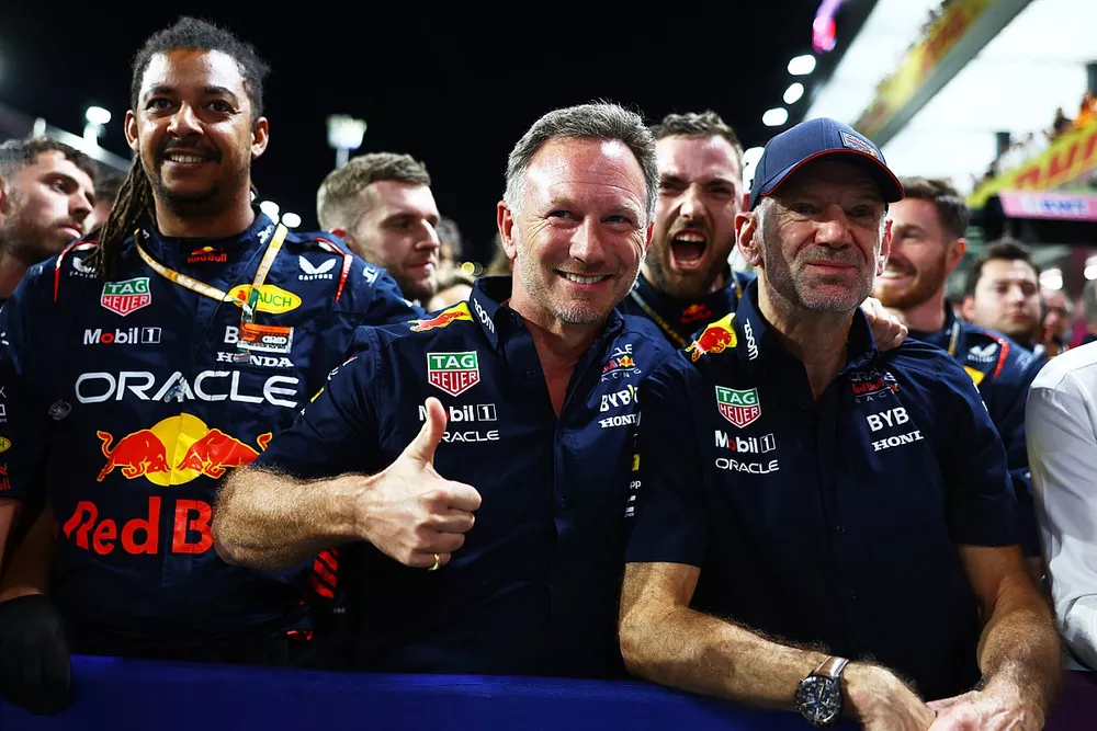 Christian Horner, director de equipo, Red Bull Racing, Adrian Newey, director de tecnolog&iacute;a, Red Bull Racing