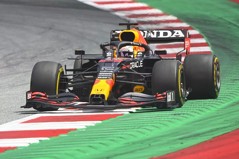 Max Verstappen, Red Bull Racing RB16B