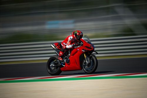 MotoGP | Balaton: Bagnaia batte Márquez sulla Panigale, ma il record di Toprak è lontano