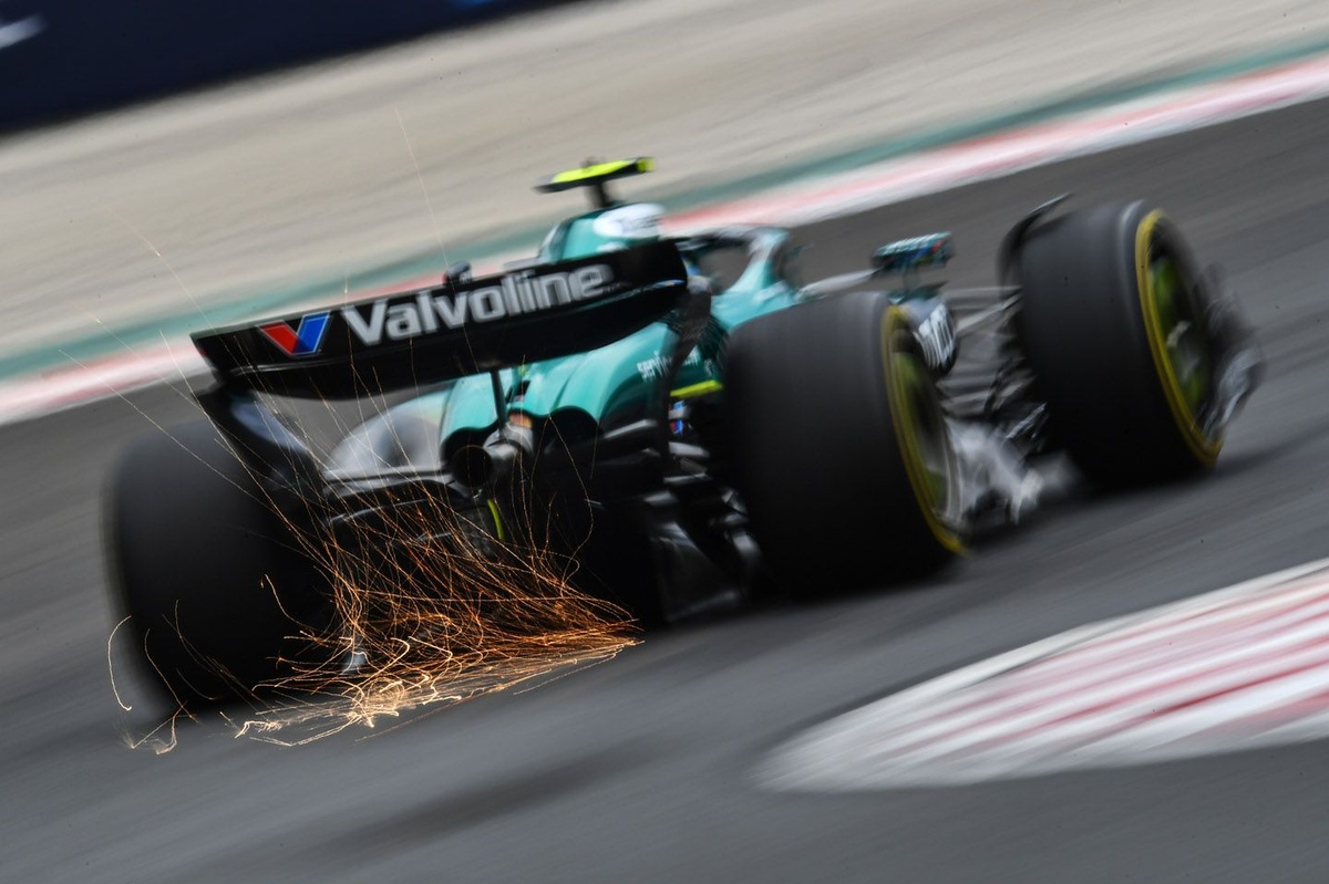F1 | Alonso: "Veloci e non sappiamo perché", ma ala e fondo funzionano