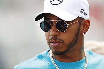 Hamilton snubbed rival team's approach during Mercedes talks