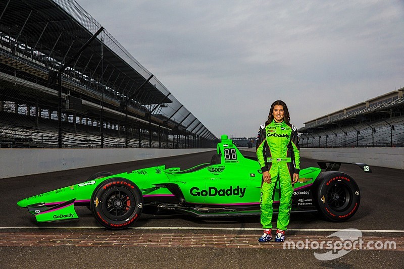 Ecco la livrea della vettura di Danica Patrick per la Indy 500