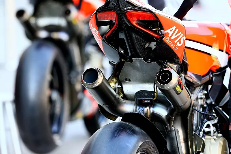 Akrapovic-Auspuff