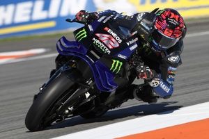 Rins notó una mejoría en la Yamaha V4 y apela a la unidad para mejorarla