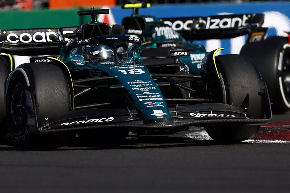 Lance Stroll, Aston Martin AMR23, Fernando Alonso, Aston Martin AMR23