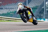 Un patinazo de Bagnaia en India pone el Mundial de MotoGP al rojo vivo