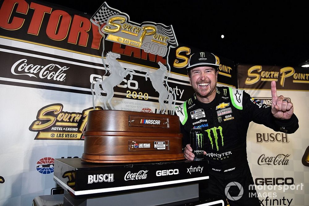 Race winner Kurt Busch, Chip Ganassi Racing, Chevrolet Camaro