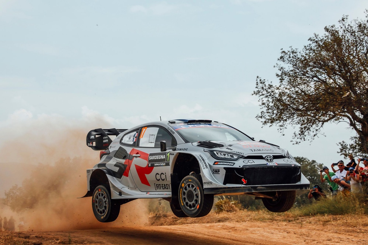 WRC | Rally Italia Sardegna, PS4-6: Neuville KO, Ogier chiude in testa