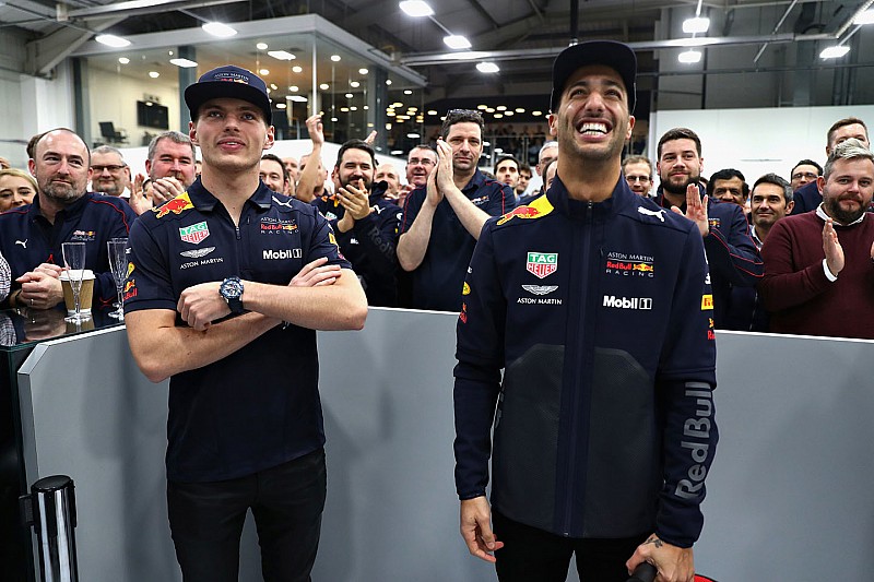 Horner: Ricciardo'nun yaşadığı çoğu sorun 2019'da yarışacağı üreticiden kaynaklanıyordu