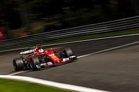 La mala suerte de R&auml;ikk&ouml;nen ayud&oacute; a Vettel 