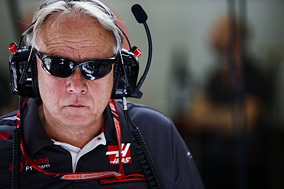 Haas: "Alla Mercedes non fanno niente, mentre a noi ci picchiano!"