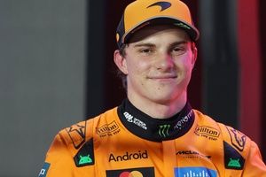 Piastri recupera la sonrisa: "Un buen día para variar"