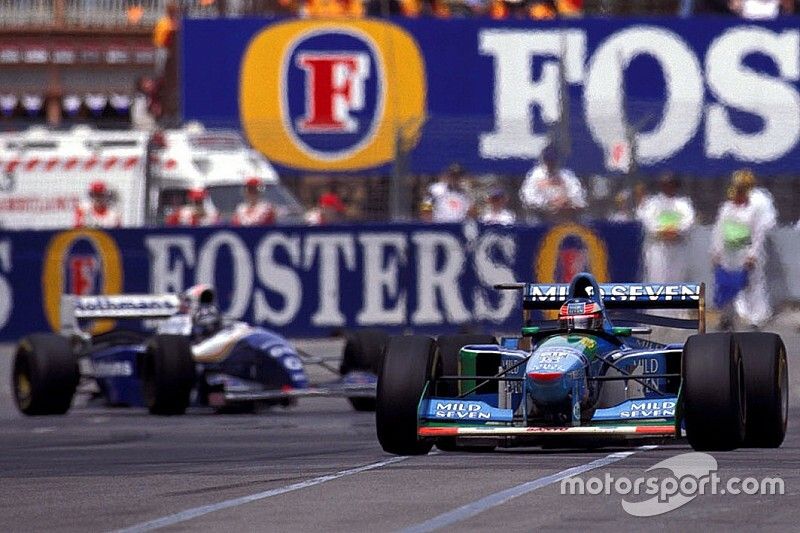 Michael Schumacher, Benetton B194 Ford, Damon Hill,  Williams FW16B Renault