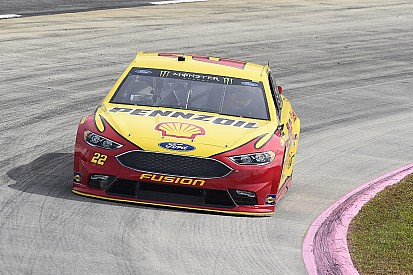 NASCAR in Martinsville: Joey Logano mit Last-Minute-Pole