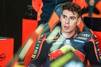 Augusto Fern&aacute;ndez pasa por quir&oacute;fano