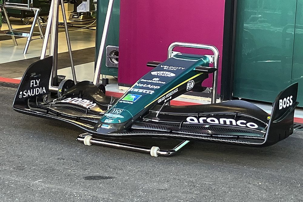 Alerón delantero del Aston Martin AMR23