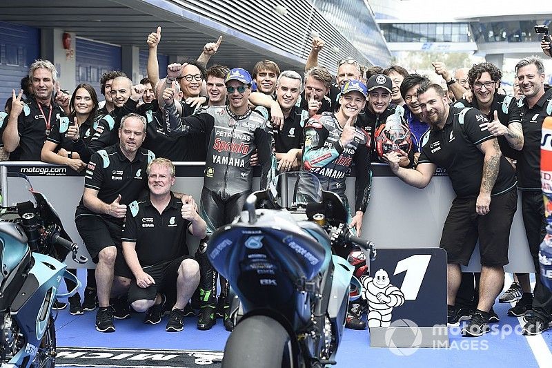 Ganador de la pole Fabio Quartararo, Petronas Yamaha SRT, segundo Franco Morbidelli, Petronas Yamaha SRT