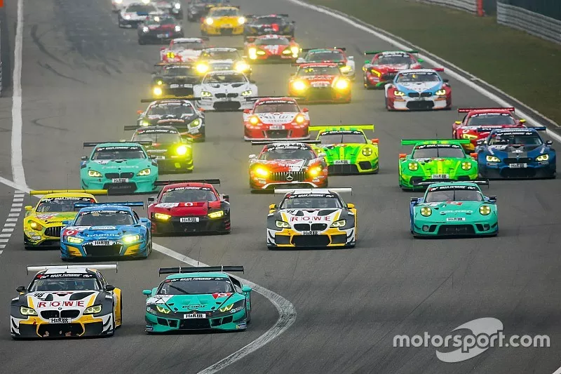 Start der VLN 2019 auf der N&uuml;rburgring-Nordschleife
