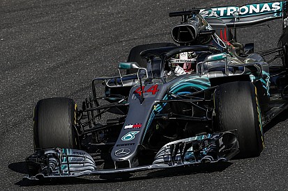 Hamilton szerint "szuperhétvégék" kellenének az F1-be