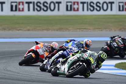 Crutchlow finis ketujuh lantaran kesalahan berkendara
