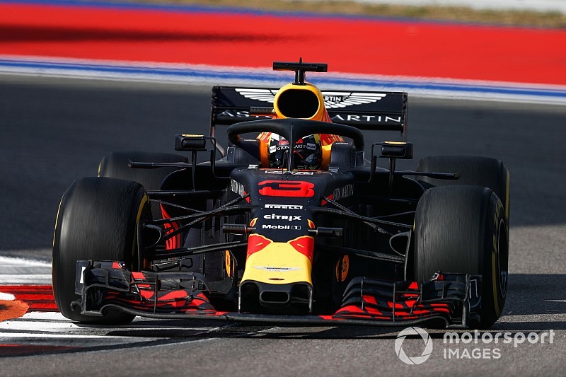 Ricciardo és a törmelék: 30 pontot bukott a leszorítóerőben