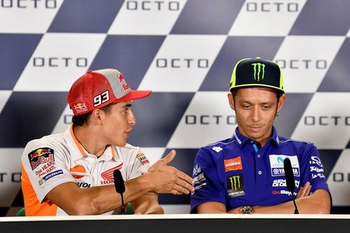 Márquez zanja 10 años de enfrentamiento con Valentino Rossi: "He aprendido a tener respeto por mis rivales"