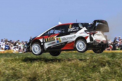 Alakul a hármas csata a WRC-ben: Tanak boldog, jó irányba haladnak