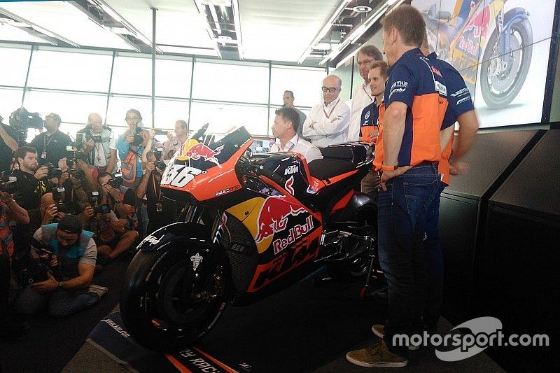 KTM conferencia de prensa