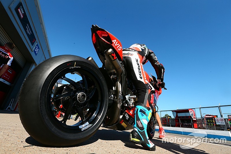 Encore du travail pour Ducati après une première journée mitigée