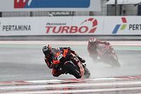 Oliveira kr&oacute;lem deszczu