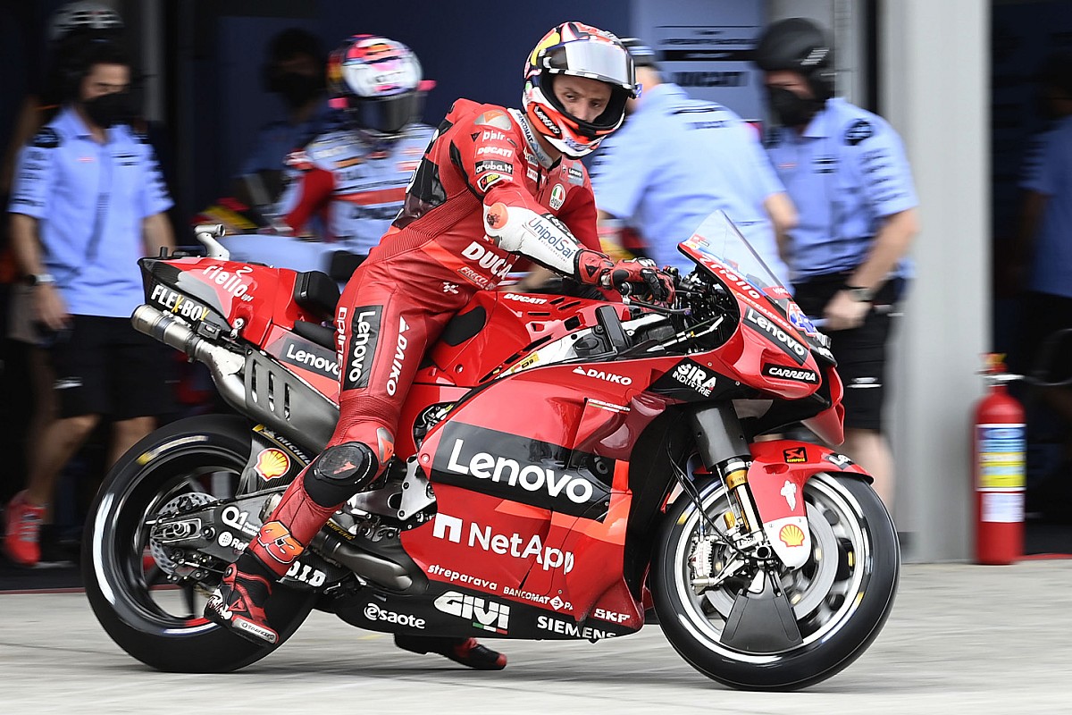 再値下　DUCATI motogp 初期ライダーのサインとモデルやグッズ 楽天市場】1 12 ドゥカティ デスモセディチの通販