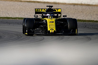 Renault pris dans la nasse du milieu de grille ?