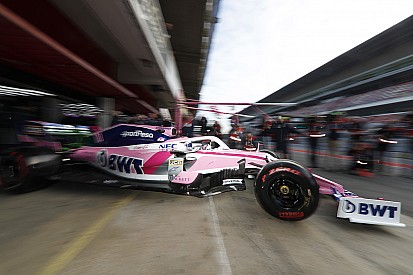 Racing Point F1 brengt nieuwe wagen voor het eerst op de baan